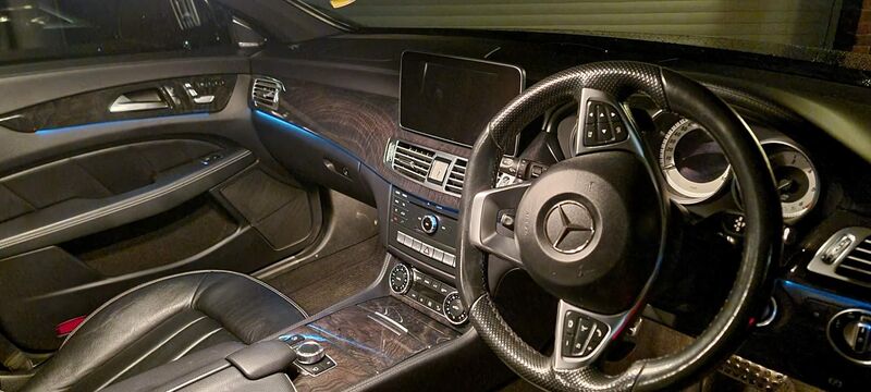 MERCEDES-BENZ CLS