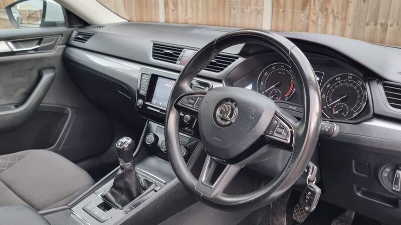 View SKODA SUPERB 1.4 TSI S Euro 6 (s/s) 5dr