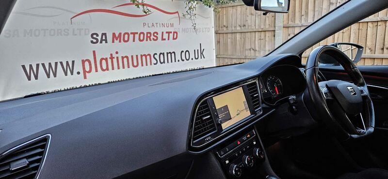 SEAT LEON