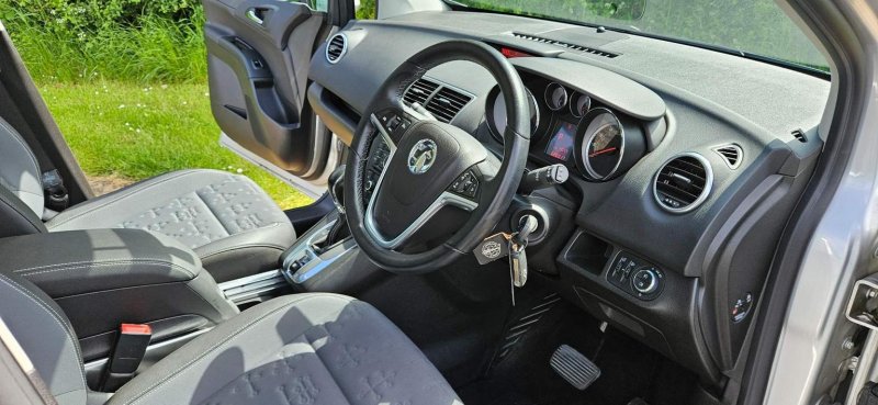 View VAUXHALL MERIVA 1.4i Turbo SE Auto Euro 6 5dr