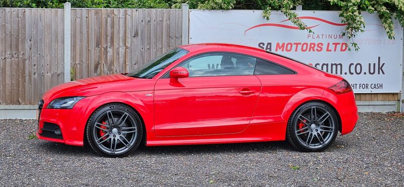 AUDI TT