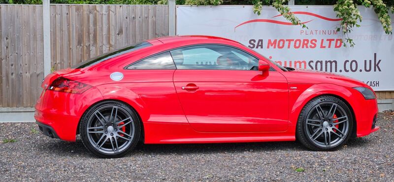 AUDI TT