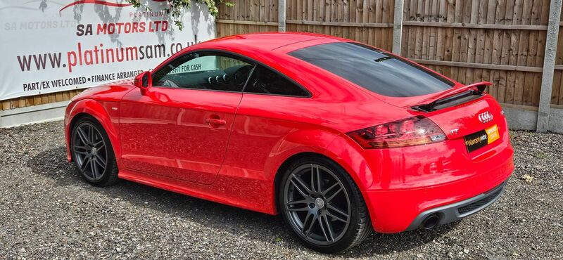 AUDI TT