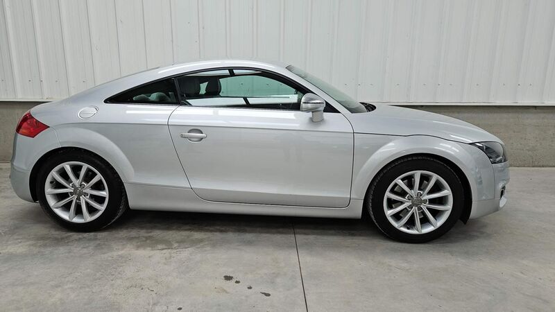 AUDI TT