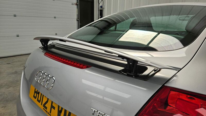 AUDI TT