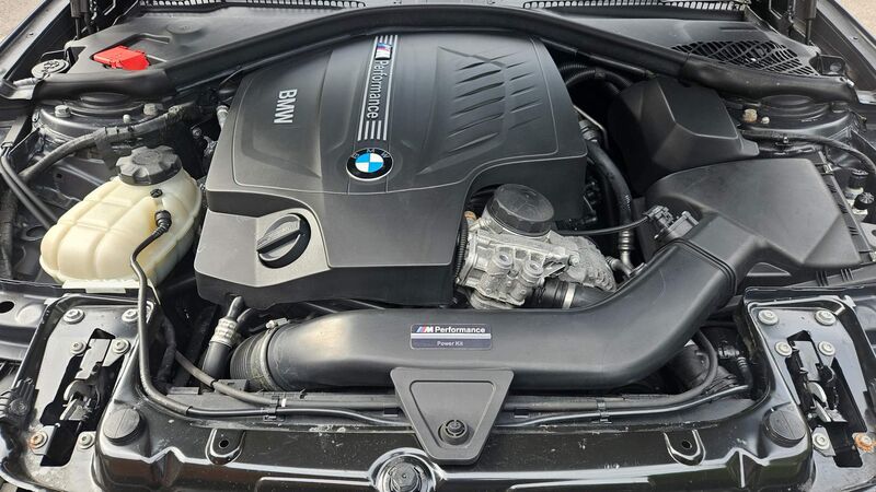 BMW 4 SERIES