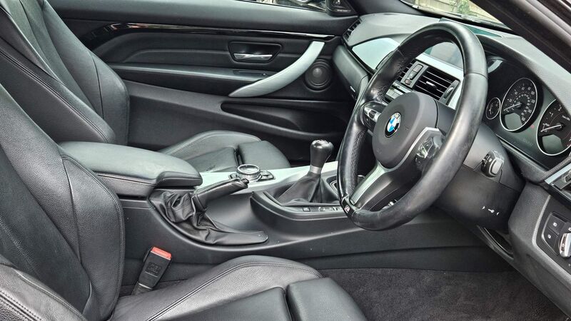 BMW 4 SERIES