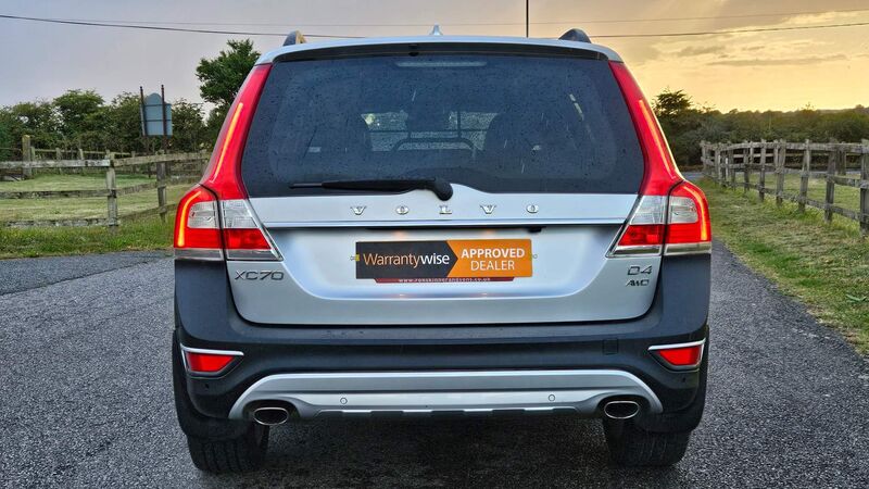 VOLVO XC70
