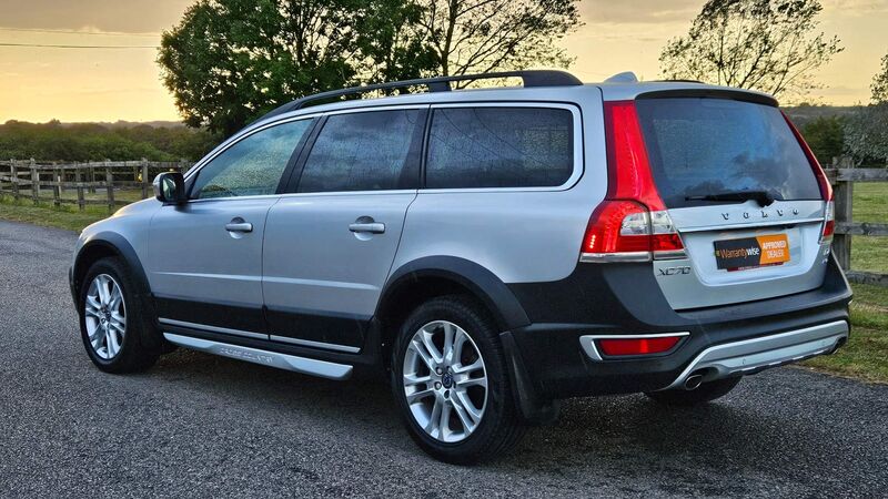 VOLVO XC70