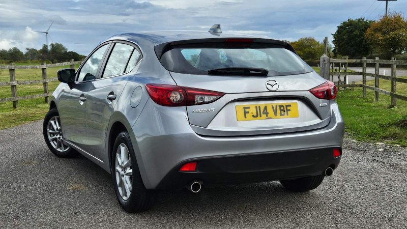 MAZDA MAZDA3