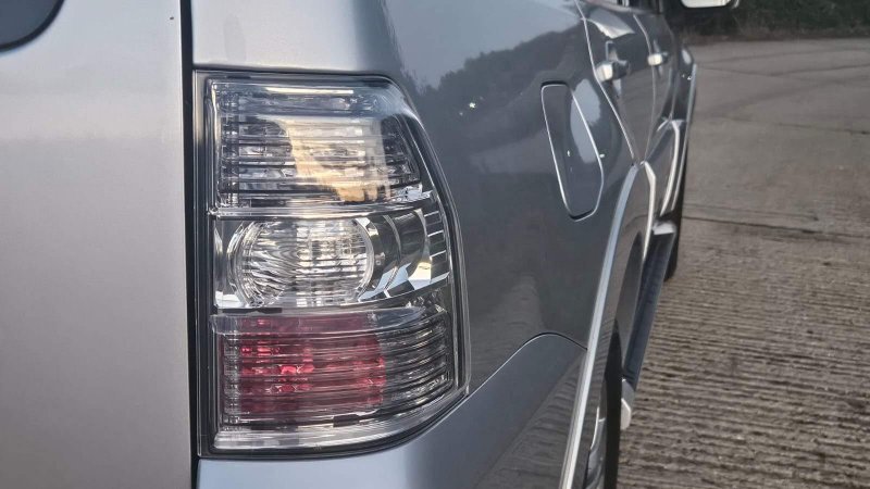MITSUBISHI SHOGUN