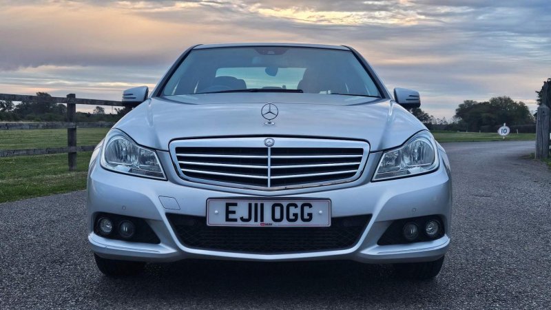 View MERCEDES-BENZ C CLASS 1.8 C180 BlueEfficiency SE G-Tronic+ Euro 5 (s/s) 4dr