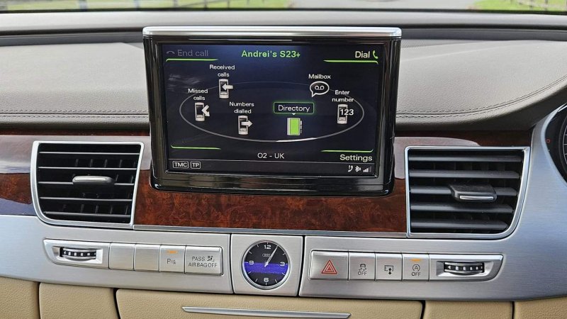 AUDI A8