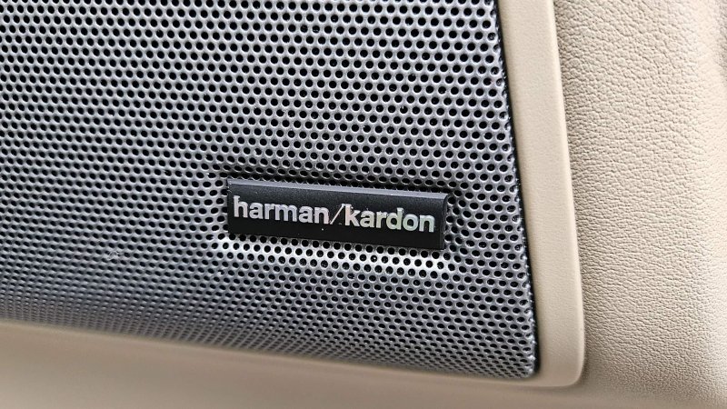 View LAND ROVER DISCOVERY 4 3.0 SD V6 XS Auto 4WD Euro 5 5dr