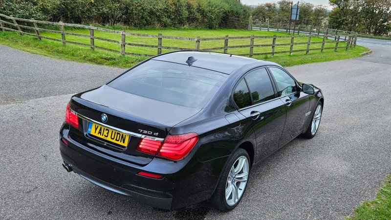 BMW 7 SERIES
