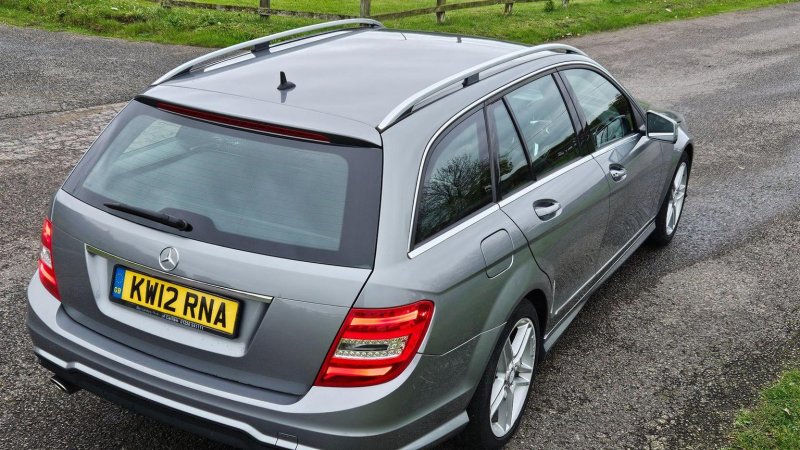 View MERCEDES-BENZ C CLASS 2.1 C200 CDI BlueEfficiency AMG Sport G-Tronic+ Euro 5 (s/s) 5dr