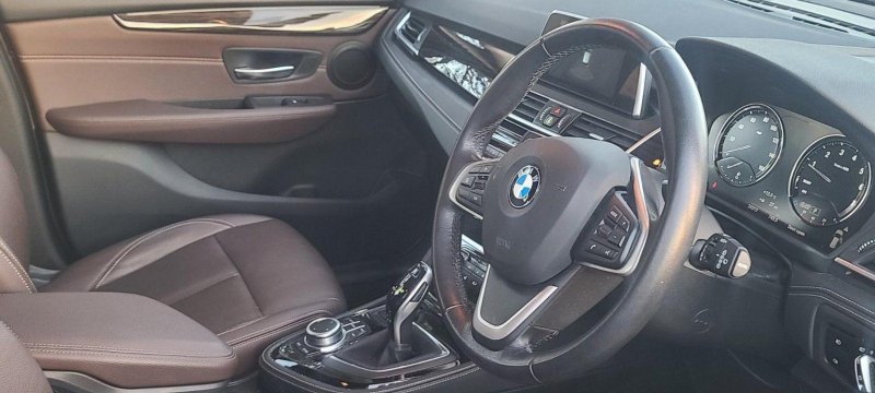 View BMW 2 SERIES ACTIVE TOURER 2.0 220i GPF Luxury DCT Euro 6 (s/s) 5dr