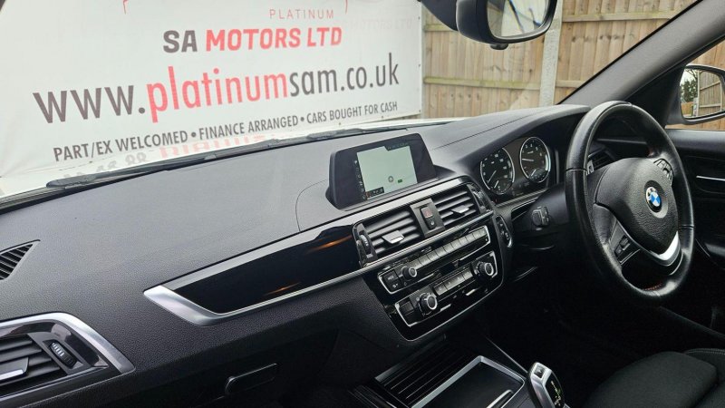 BMW 1 SERIES