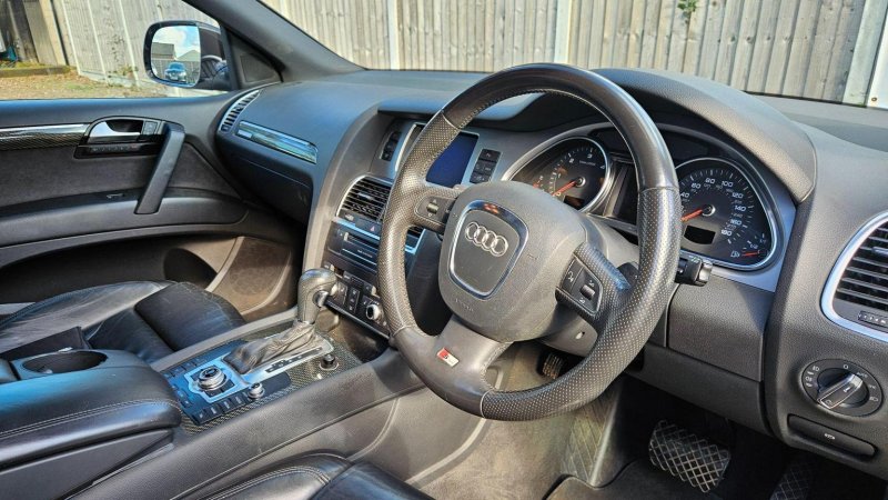 View AUDI Q7 3.0 TDI V6 S line Tiptronic quattro Euro 5 5dr
