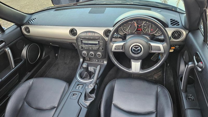 MAZDA MX-5