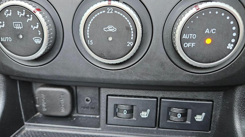 View MAZDA MX-5 1.8i SE Euro 4 2dr