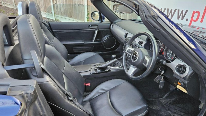 MAZDA MX-5