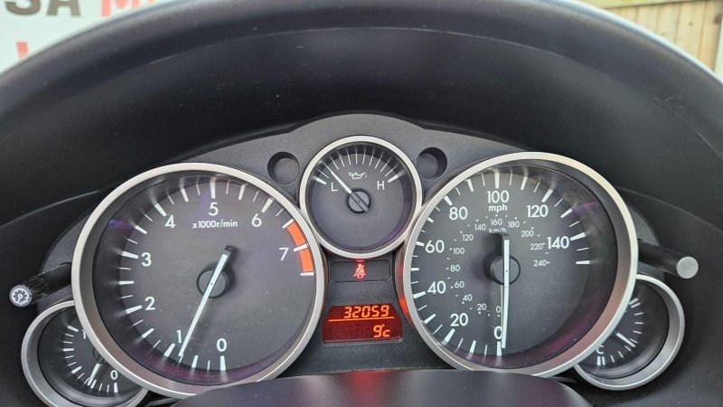 MAZDA MX-5
