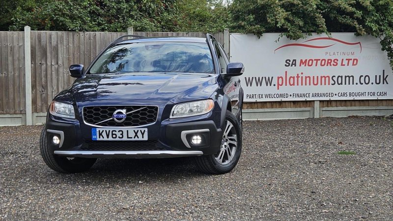 View VOLVO XC70 2.4 D5 SE Geartronic AWD Euro 5 5dr