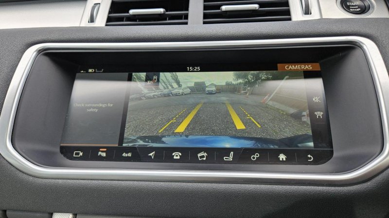 View LAND ROVER RANGE ROVER EVOQUE 2.0 TD4 HSE Dynamic Auto 4WD Euro 6 (s/s) 5dr