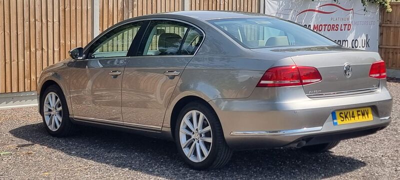 VOLKSWAGEN PASSAT