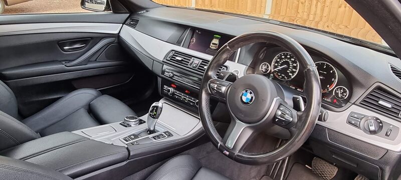 View BMW 5 SERIES 2.0 520d M Sport Touring Auto Euro 6 (s/s) 5dr