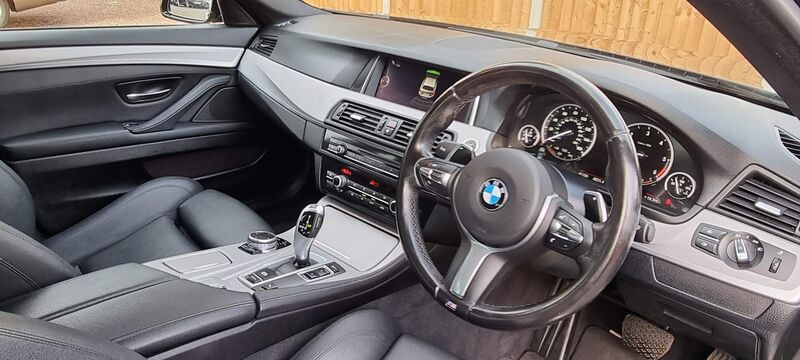 BMW 5 SERIES