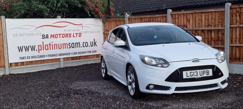View FORD FOCUS 2.0T EcoBoost ST-2 Euro 5 (s/s) 5dr