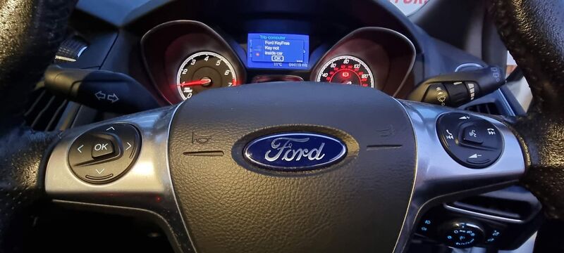 FORD FOCUS