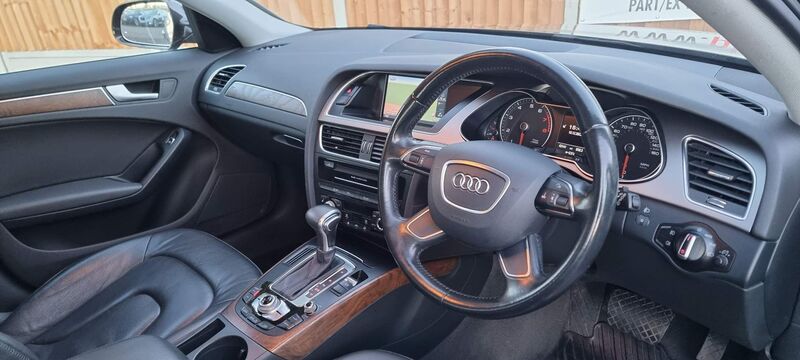 AUDI A4 AVANT