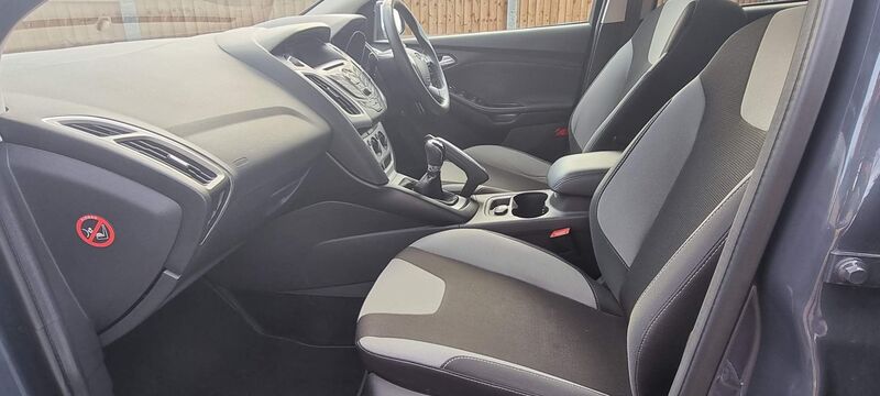 FORD FOCUS
