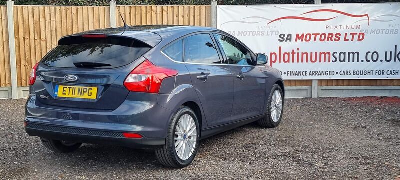 FORD FOCUS