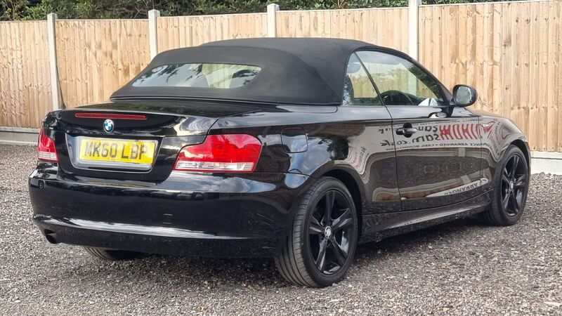 BMW 1 SERIES