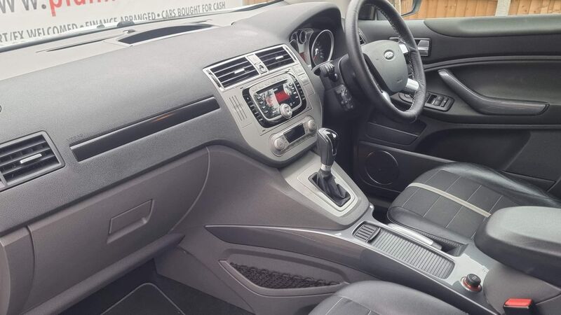 View FORD KUGA 2.0 TDCi Titanium Powershift AWD Euro 5 5dr