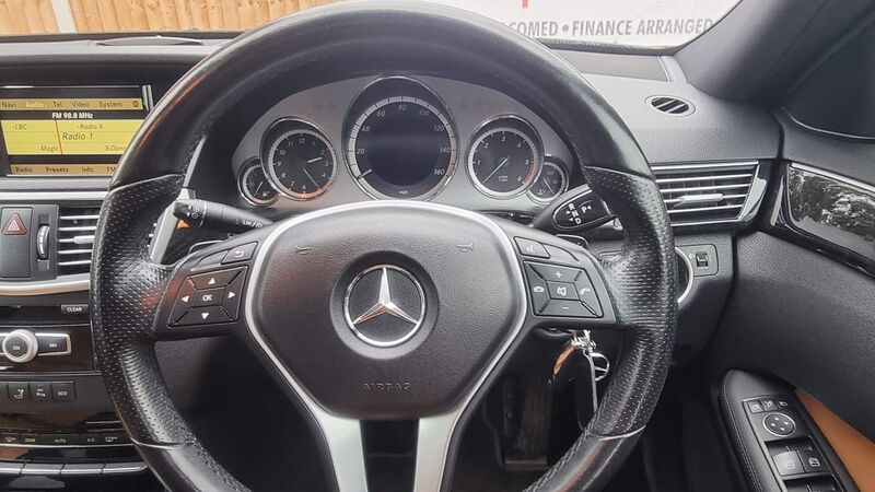 MERCEDES-BENZ E CLASS