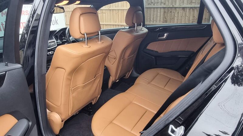 MERCEDES-BENZ E CLASS