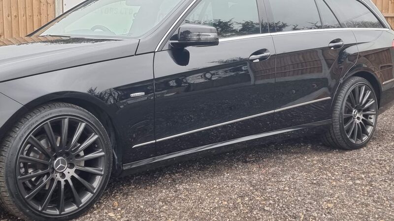 MERCEDES-BENZ E CLASS
