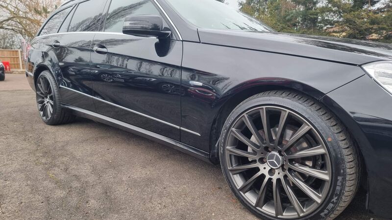 MERCEDES-BENZ E CLASS