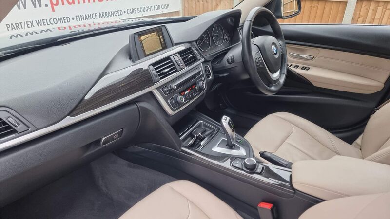 BMW 3 SERIES