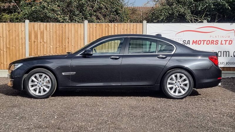BMW 7 SERIES