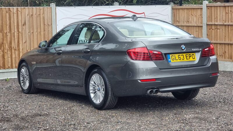 BMW 5 SERIES