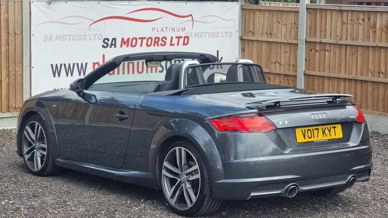 AUDI TT