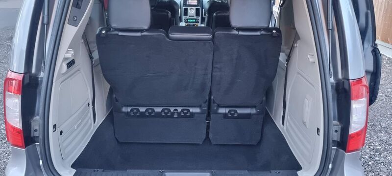 CHRYSLER GRAND VOYAGER