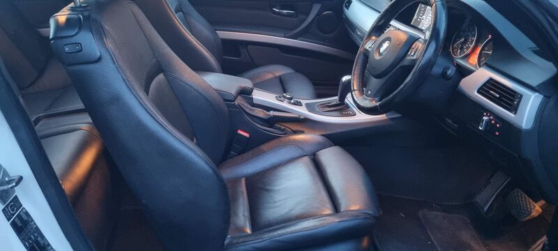 BMW 3 SERIES