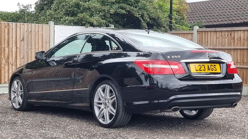 MERCEDES-BENZ E CLASS